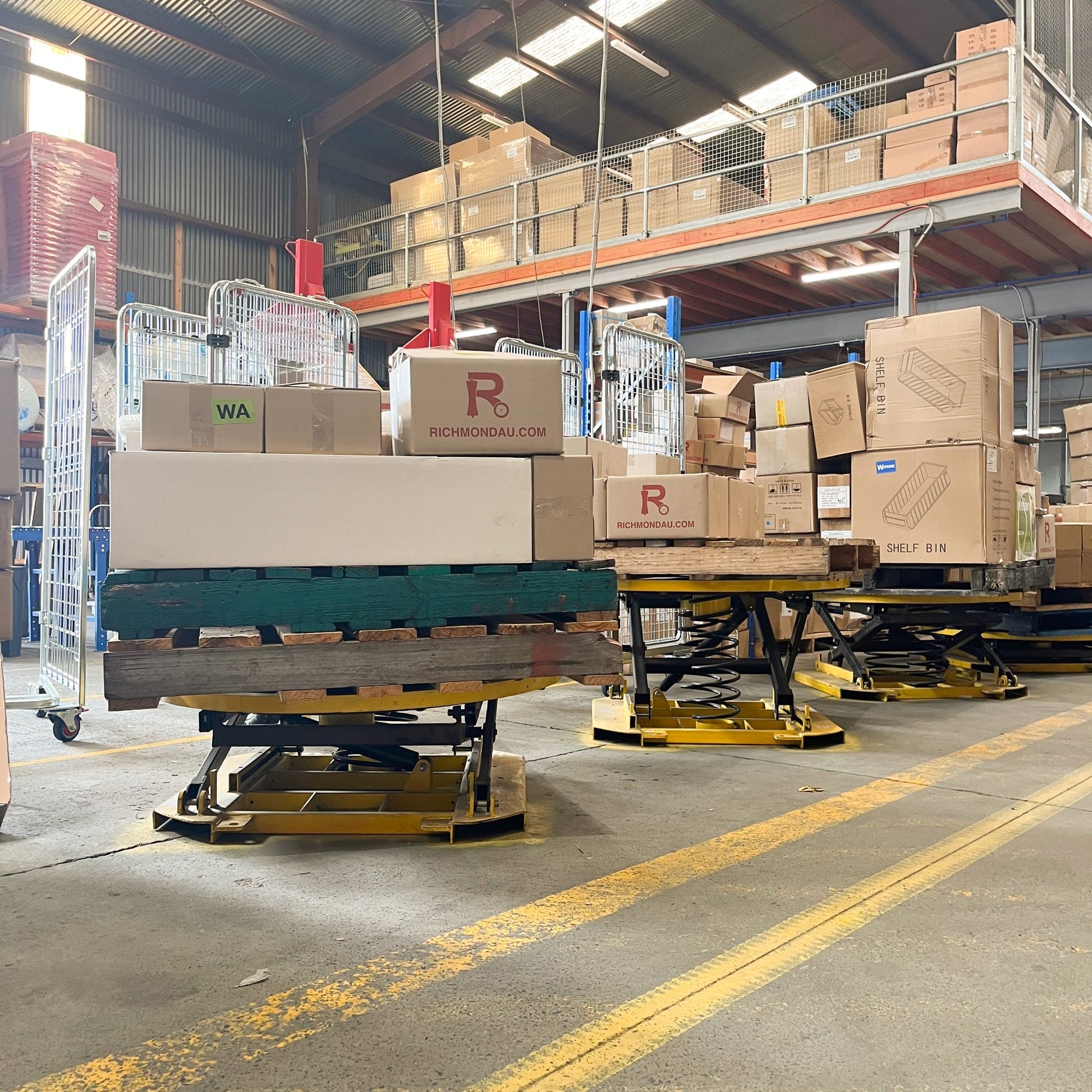 Spring Actuated Pallet Leveller (PLR001) image 1