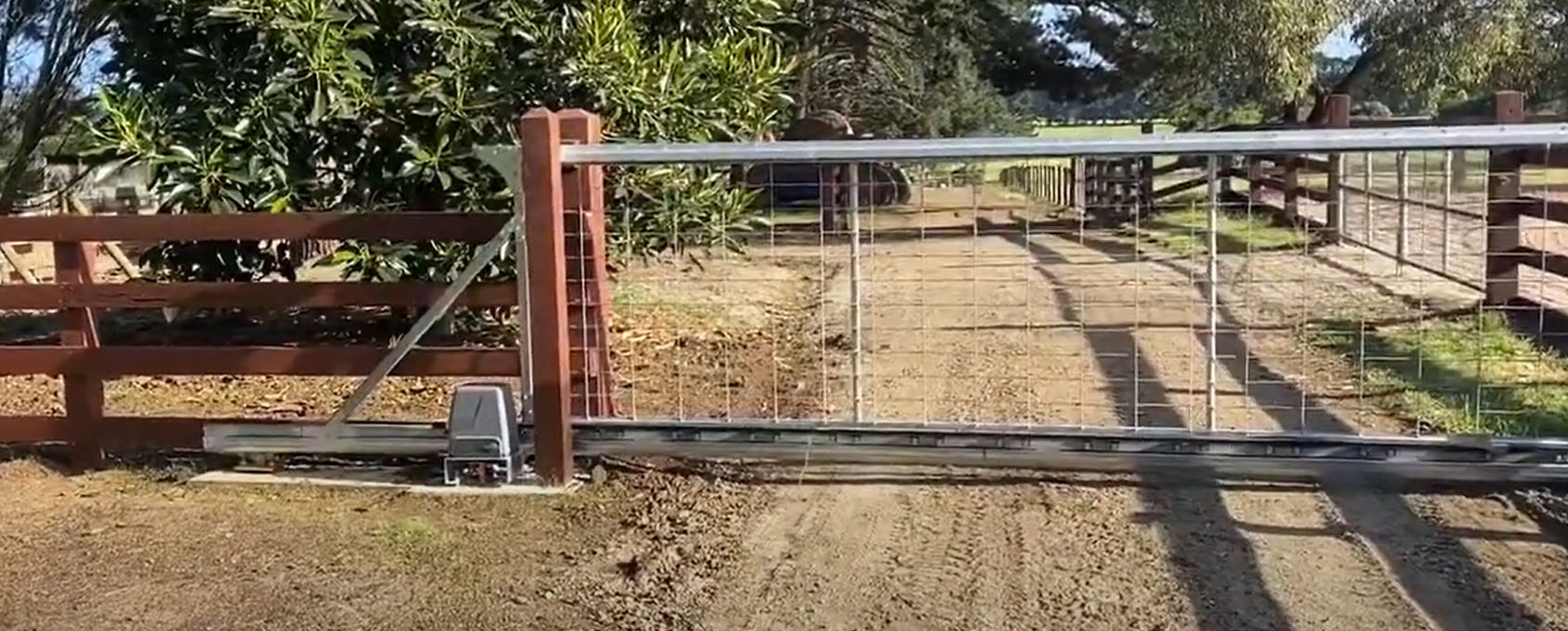 Cantilever Gate Channel with 8m Gate Opening (GTR024) image 1