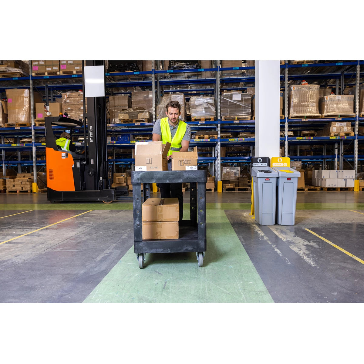 Rubbermaid Heavy Duty Utility Cart Black Color | FG452088BLA