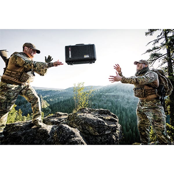 Pelican | 1525 Air Case With Padded Dividers image 2