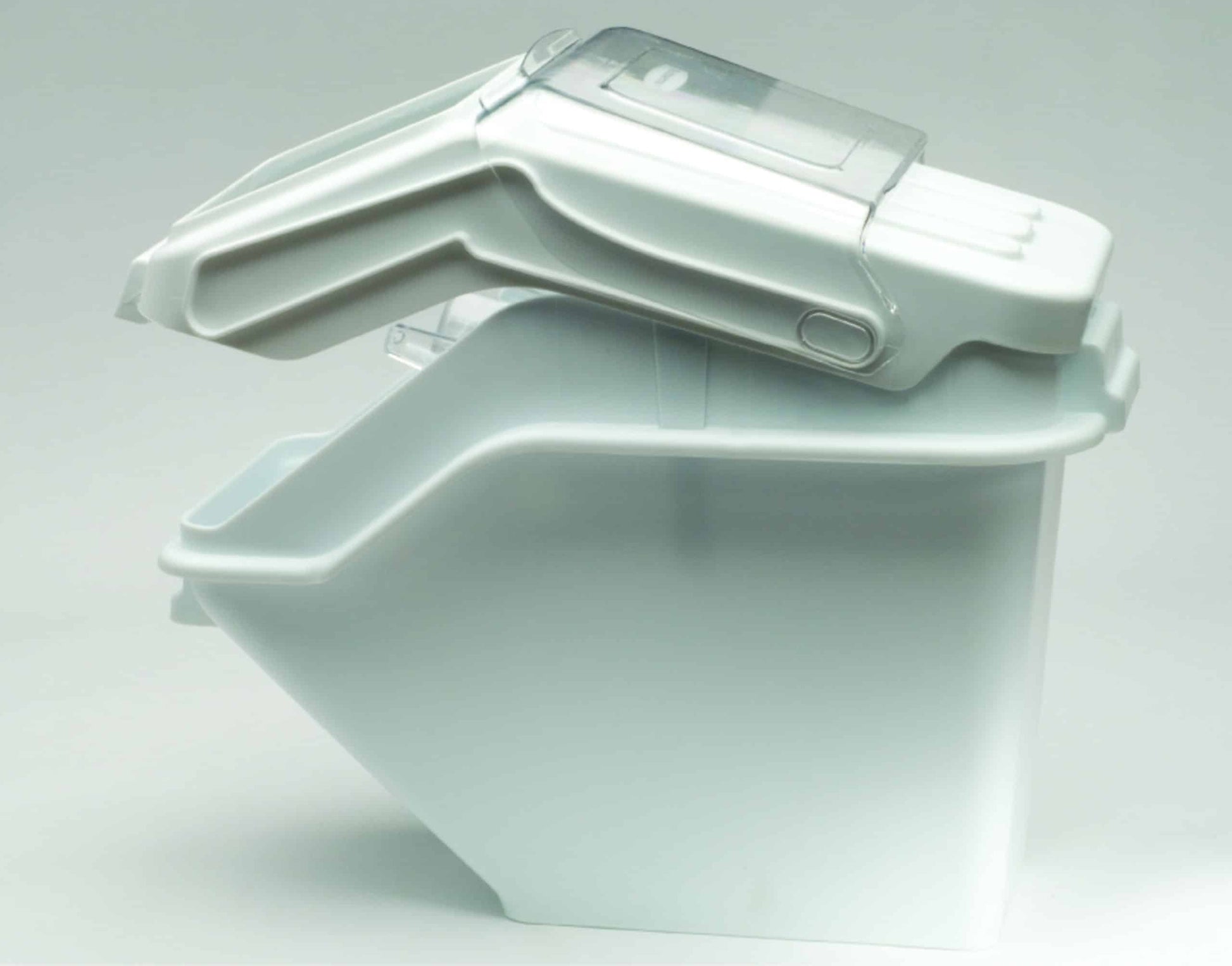 Rubbermaid | Ingredient Storage Bin with 1 Cup Portioning Scoop | RFG9G5700 WHT image 5