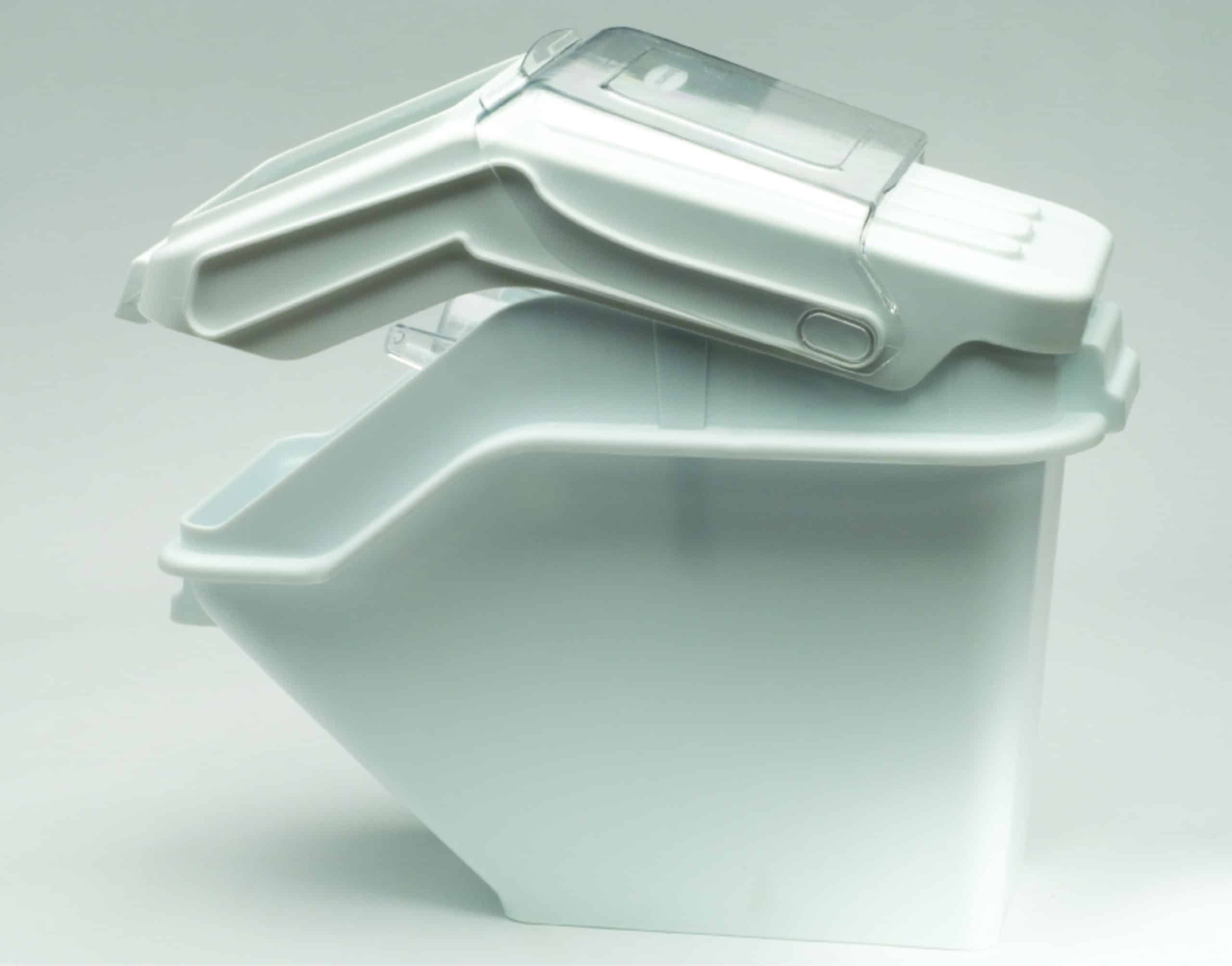 Rubbermaid | Ingredient Storage Bin with 1 Cup Portioning Scoop | RFG9G5700 WHT image 5