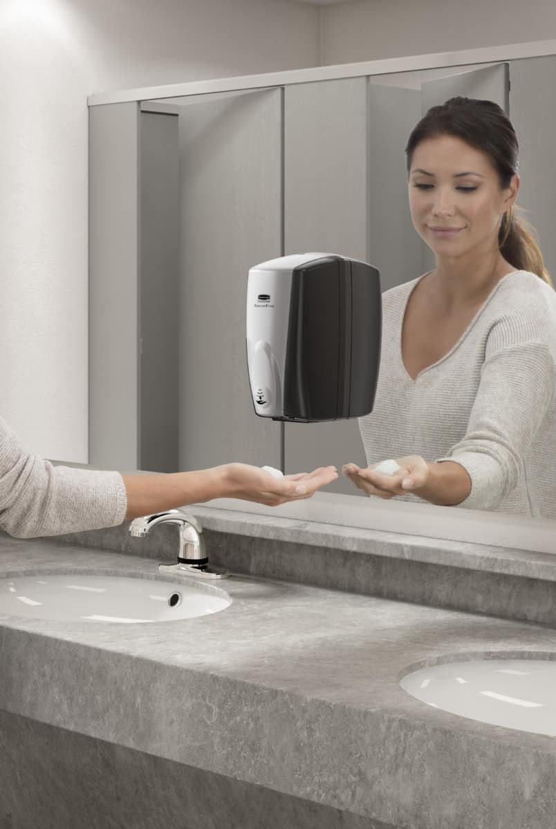 Rubbermaid Autofoam Touch-Free Dispenser 1100ml Black and Chrome Colour | RFG750411 image 4