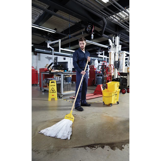 Rubbermaid Invader 152cm Side-Gate Wet Mop Handle – Hardwood | FGH116000000