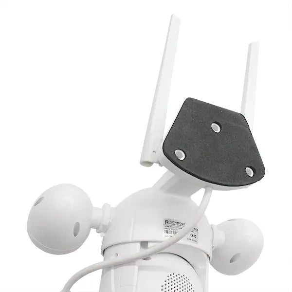 SmartR Outdoor Floodlight Camera with Auto Tracking (GTR428) image 10