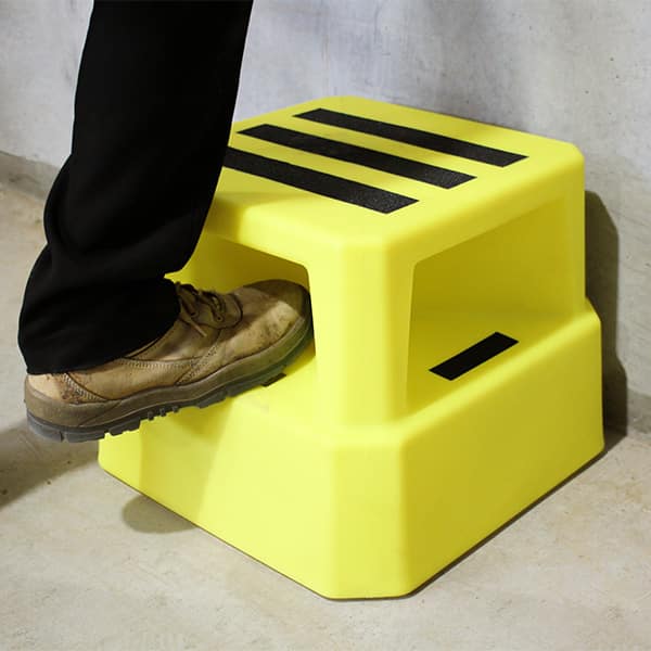 Heavy Duty Moulded Safety Step (SSR005) image 1