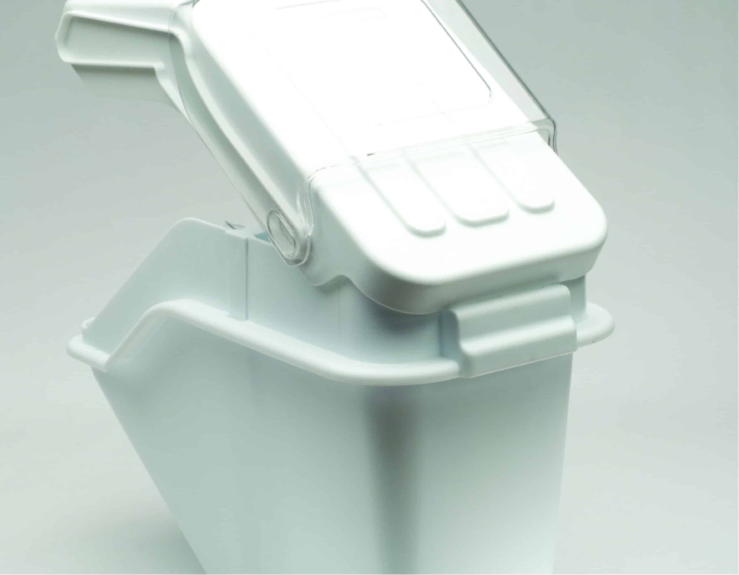 Rubbermaid | Ingredient Storage Bin with 1 Cup Portioning Scoop | RFG9G5700 WHT image 6